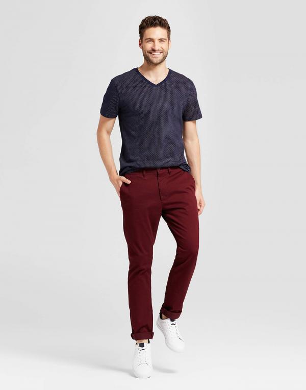 Mens-Standard-Fit-Short-Sleeve-V-Neck-T-Shirt03-1-600x764